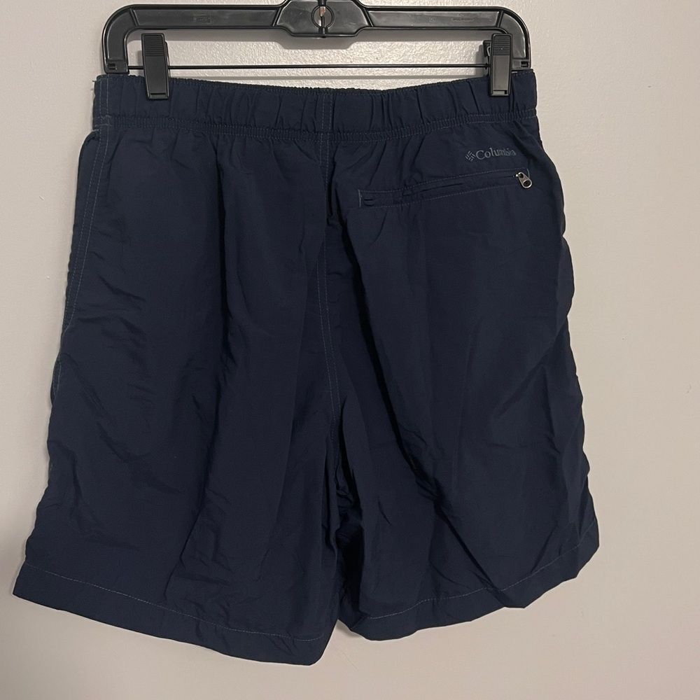 Columbia Mens 7” Navy Blue Omni Shade Water Shorts Sz M - Picture 2 of 9